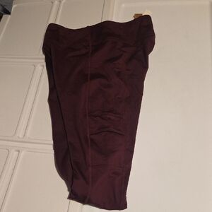 NWT PINK Victoria's Secret Winter Berry Leggings Side Pickets For Phone